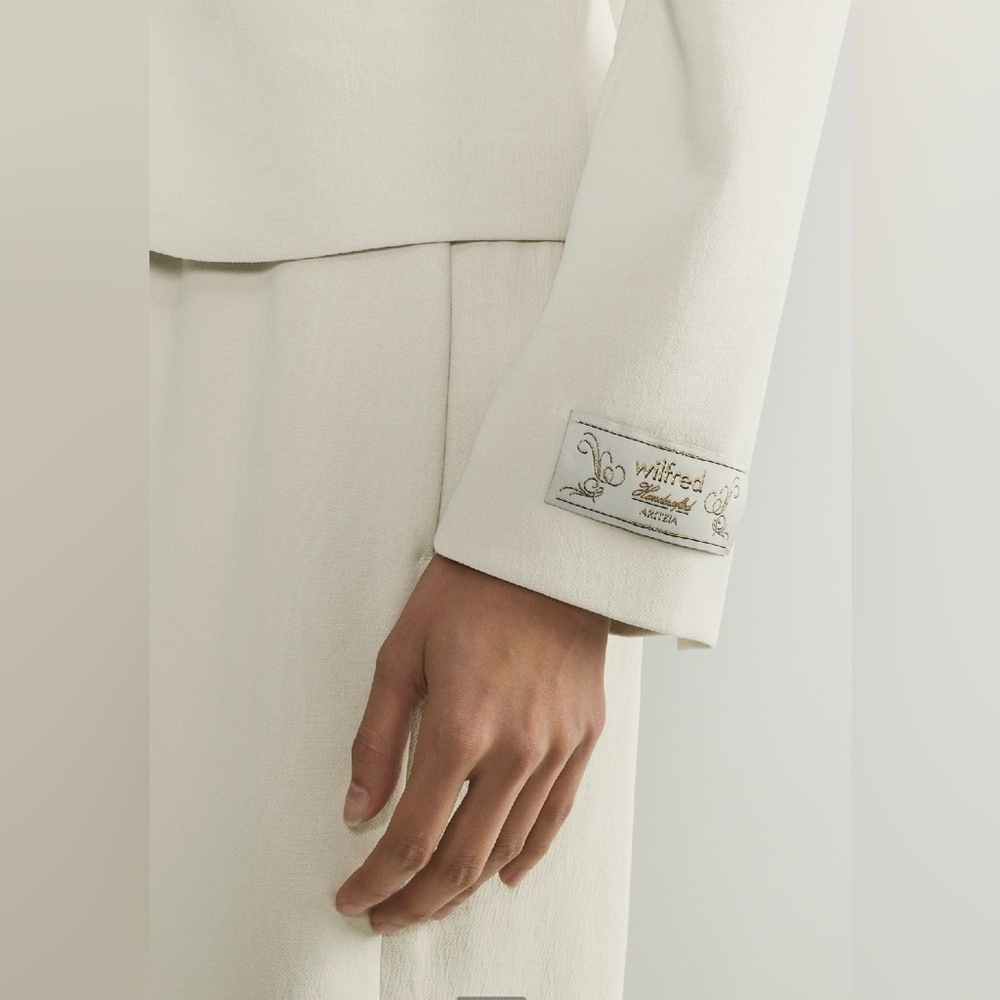 Aritzia Wilfred Etiquette Blazer | Matte Pearl Cream White | Size 4 BNWT - Picture 8 of 15
